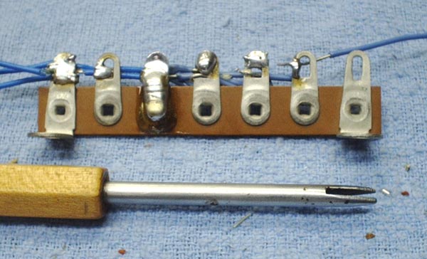  Photo of good and bad soldering.